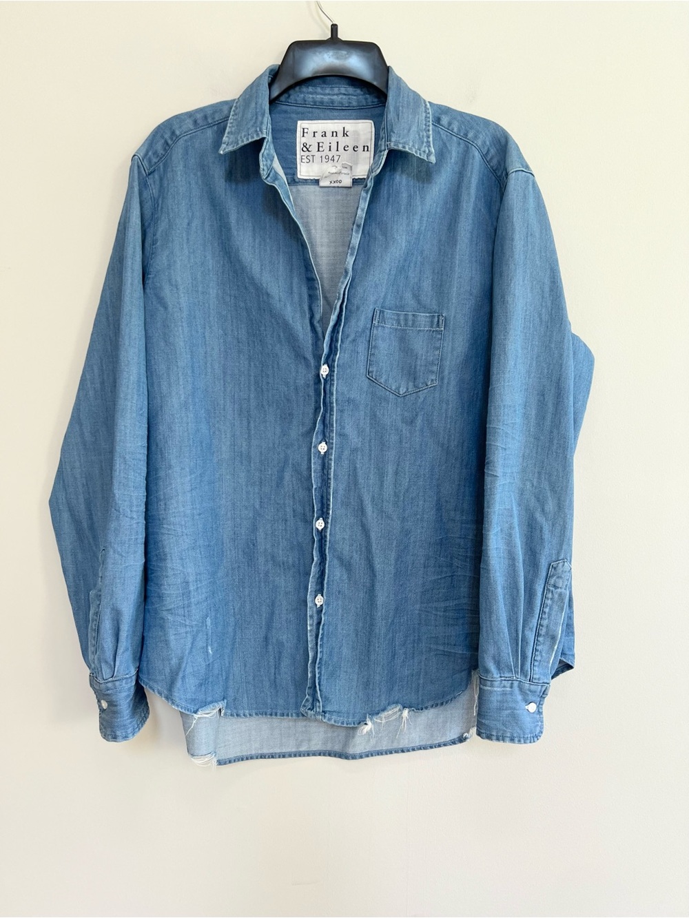 Frank & Eileen Barry Long Sleeved Distressed Hem Denim Blue Button-Up Shirt, M - Picture 3 of 11